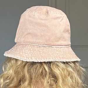 NWT- Dusty Pink David And Young Bucket Hat From Alter’d State 100% Cotton